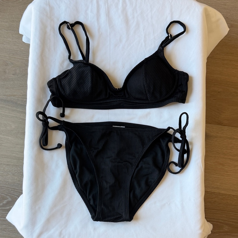 Black Ribbed Bikini Set